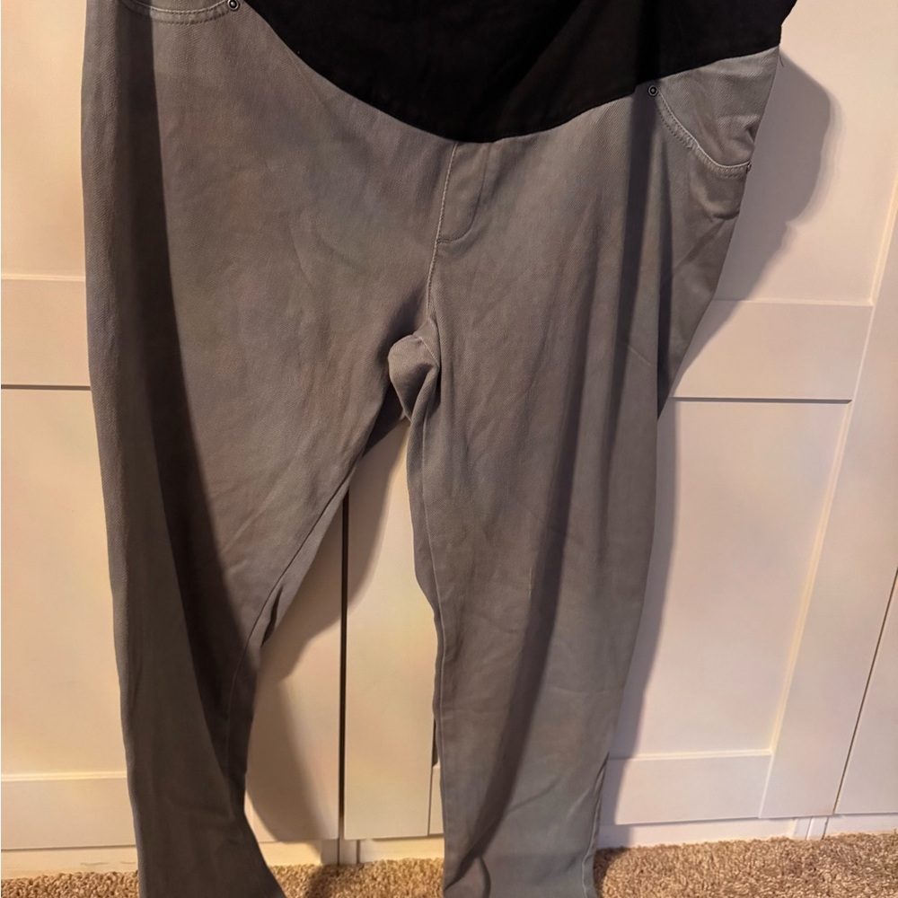 Time and Tru Black and Gray Maternity Pants